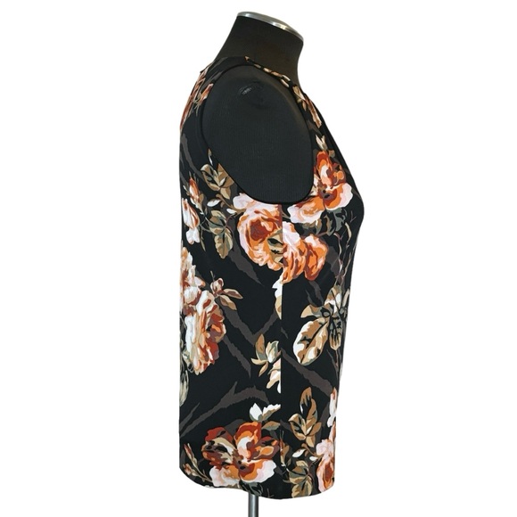 SOLD - White House Black Market - Sleeveless Floral Stretch Halter Shell Top - Picture 5 of 10